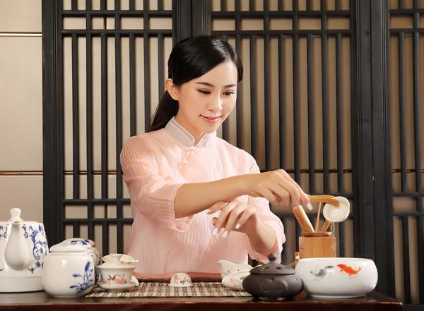 经常去武汉江汉靠谱男士会馆，这家私藏已久的店推荐给你